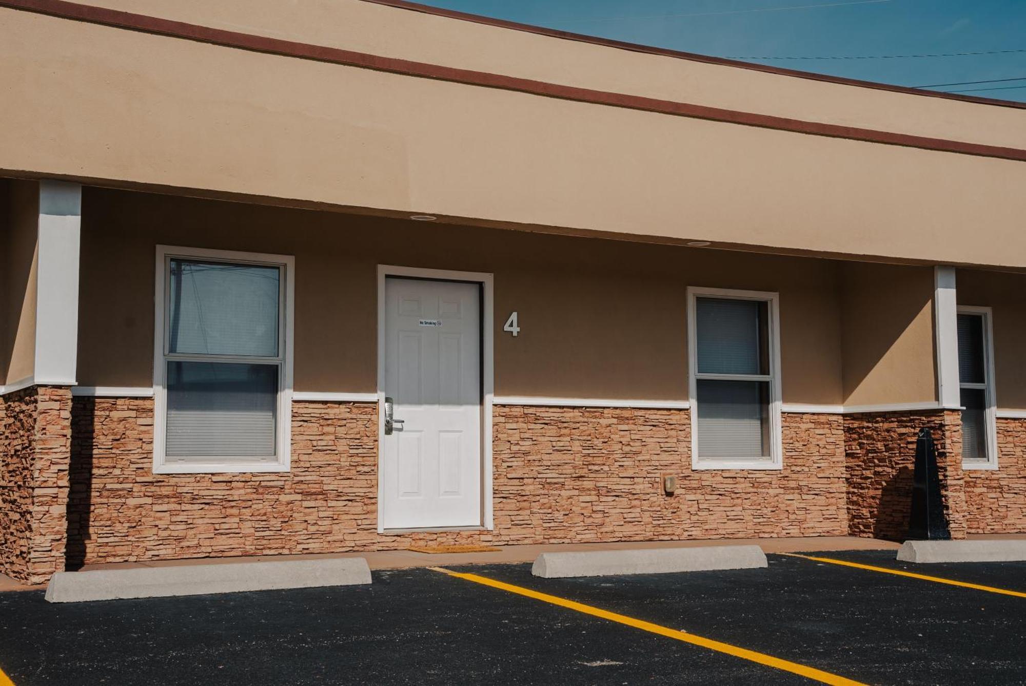 Anchor Inn And Suites Jamestown エクステリア 写真